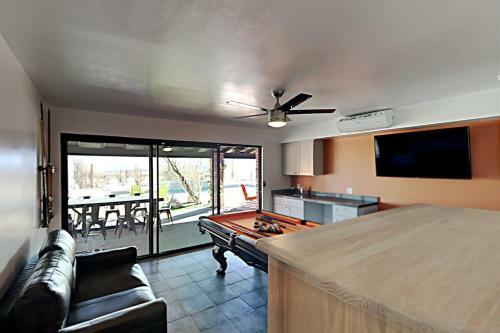 Saguaro Gardens Desert Retreat