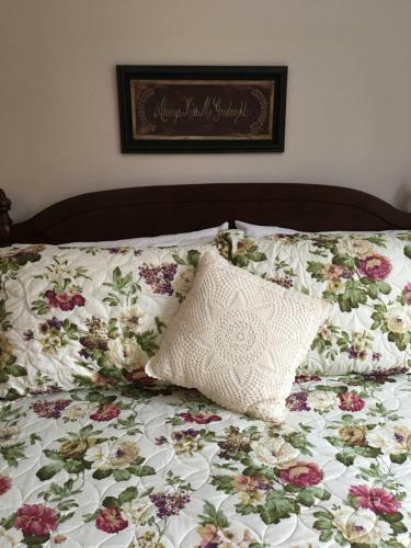 Country Cozy Bed And Breakfast