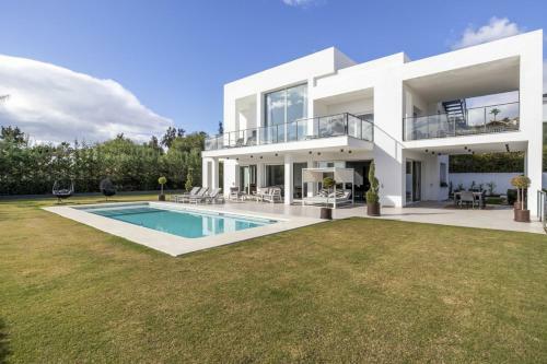 Marbella Prestige Villa Albarino