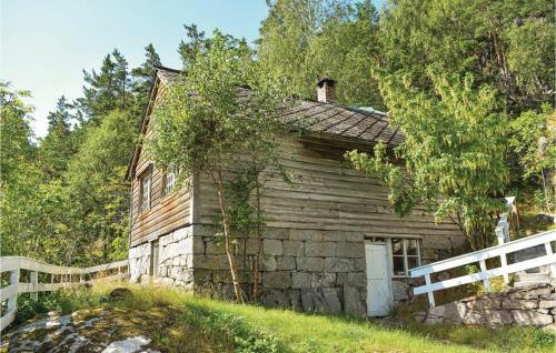 One-bedroom Holiday Home In Vallavik
