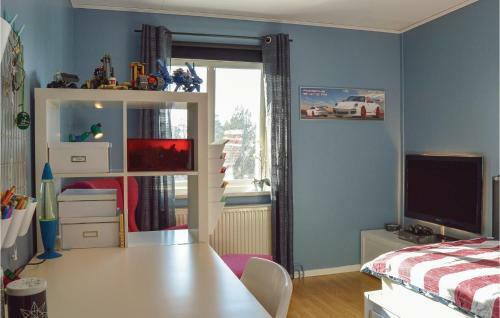 Three-bedroom Holiday Home In Gustavsberg