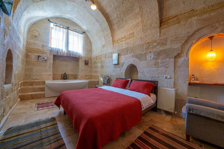 Hotel Kapalos Cave Suites