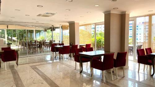 Caykent Suites Deluxe Hotel
