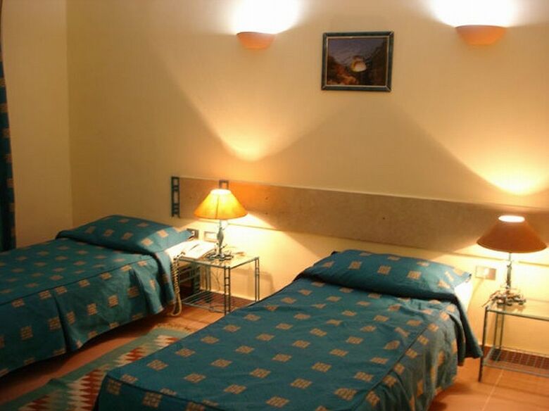 Hotel Partner Sunset Resort(.)