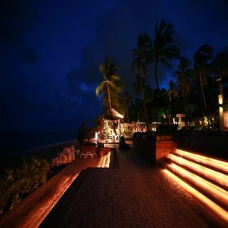 Hotel Weekender Resort & Spa