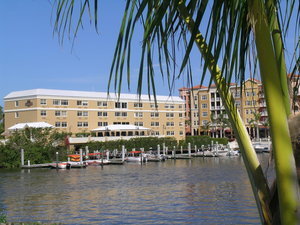 Hotel Bayfront Inn On Fifth