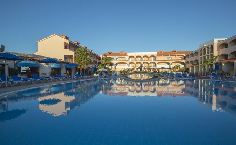 Hotel Starfish Cuatro Palmas