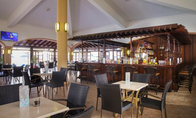 Hotel Starfish Cuatro Palmas