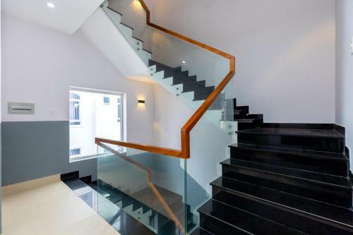 Villa H? B?i C� Thang M�y G?n B�i T?m