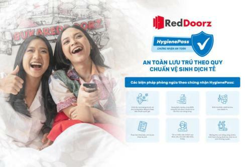 Reddoorz H'hen Hotel