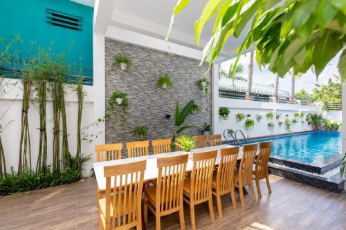 Villa H? B?i Sunrise G?n B�i T?m