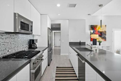 Spectacular Home In The Morrison W/ Private Pool