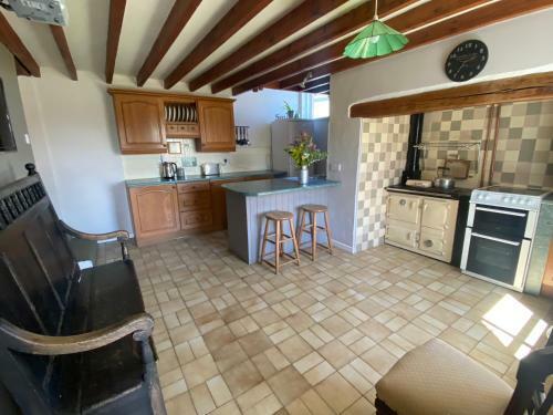 18th Century Farmhouse, Secluded Location