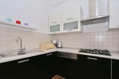 New! Apartment Gabriella 4+2, Privlaka