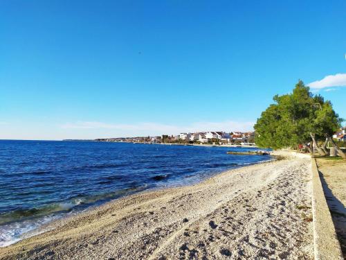 Villa Begonia With Swimming Pool, Privlaka Zadar