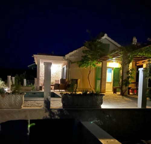Maslina House