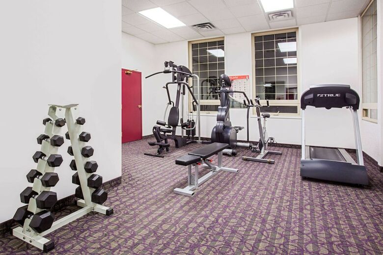 Hotel Ramada Inn & Suites Red Deer