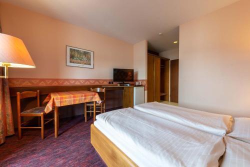 Hostal Enjoyhotel Garni Korntal