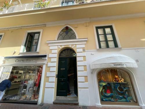 Apartamento Camerelle 7, Domus Letteraria