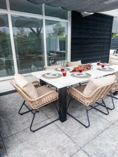 Luxe Vakantiehuis Nova Met Zwembad