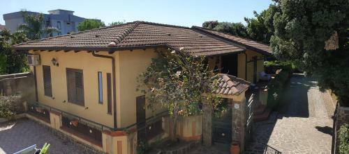 Villa Giulia, Villa Indipendente Con Giardino