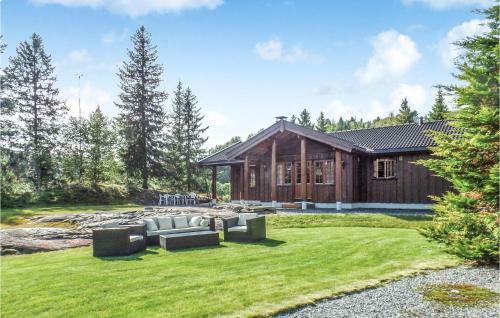 Three-bedroom Holiday Home In Reinli