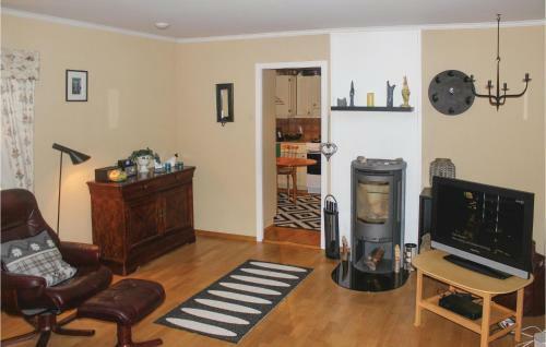 Five-bedroom Holiday Home In Seim