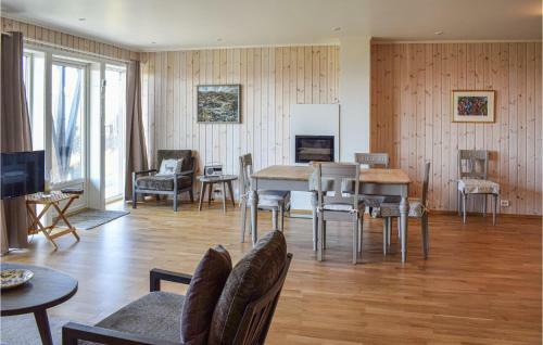 Beautiful Home In Sjusj�en With 2 Bedrooms