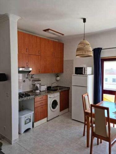 Apartamento Em Costa Da Caparica A 2min Da Praia