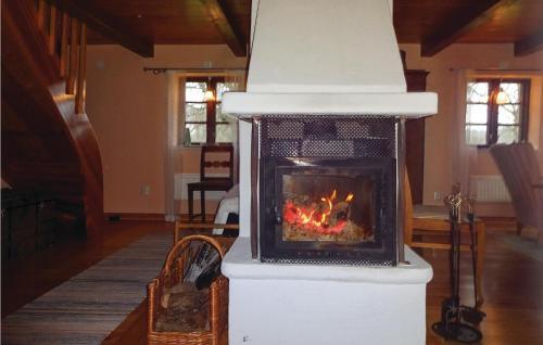 Two-bedroom Holiday Home In Lovestad