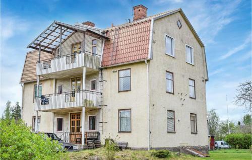 Amazing Apartment In M�rlunda With Wifi And 2 Bedrooms