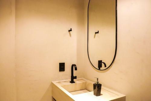 Apartamento Qavi - Flat Sofisticado Em Resort Beira Mar Cotovelo #inmare355