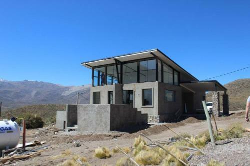 Mountain Luna - Valle De Los Molles - Las Le�as