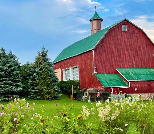The Eddie Hotel And Farm