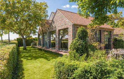 Nice Home In Wijtschate W/ Wifi And 3 Bedrooms