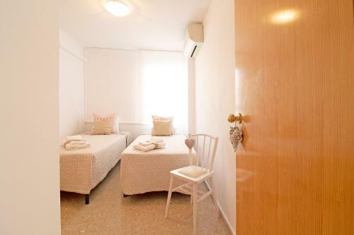 Practico Apartamento Con Piscina En Residencial Brezo Canet