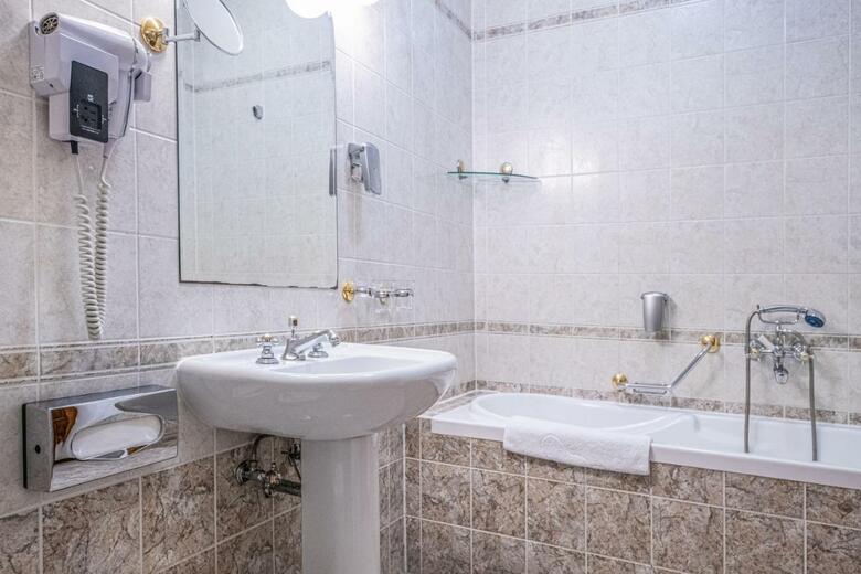 Kast�lyhotel Sasv�r Resort
