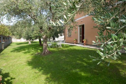 Apartamento Nel Giardino Degli Ulivi