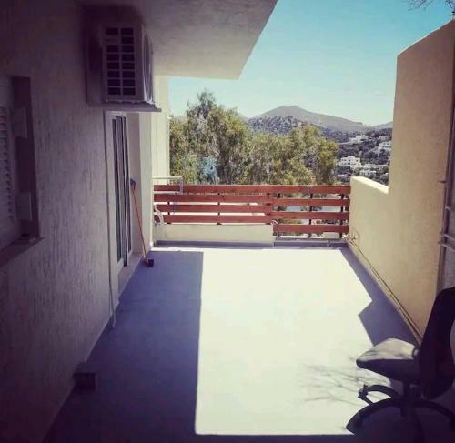 A House For 6 At Vromolithos Colorful