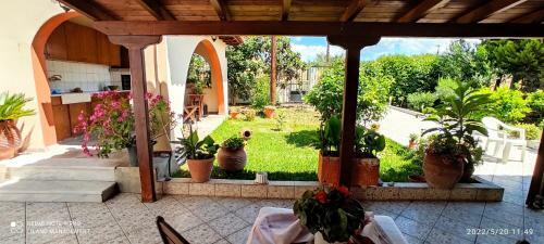 Liland Summer Cottage Lefkandi