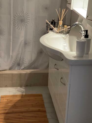 Dm Home (sea View Apartment)