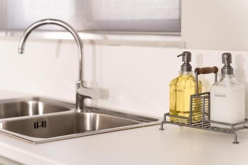 Blue Avra Apartment (near The Beach)