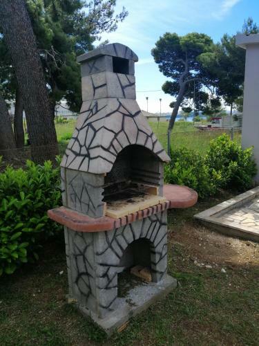 The Sunshine Apartment Near Split And Beach