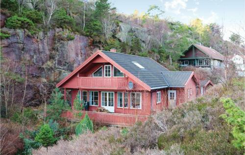 Five-bedroom Holiday Home In Lindesnes