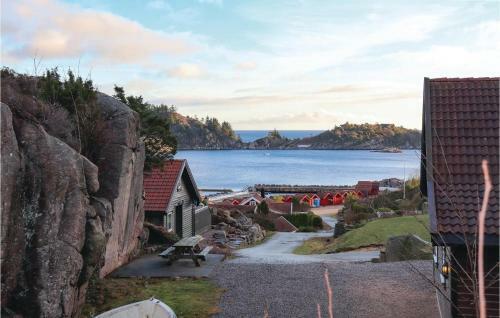 Five-bedroom Holiday Home In Lindesnes