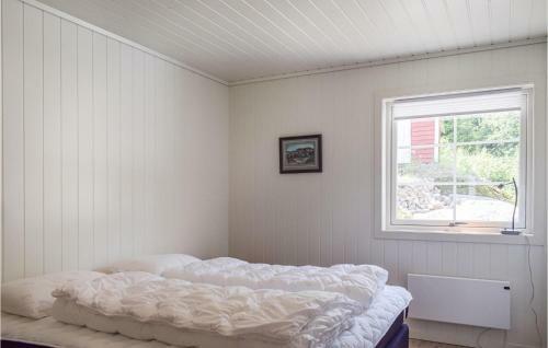 Beautiful Home In Tvedestrand With 4 Bedrooms