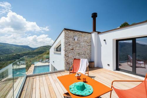 Strepitosa Villa Vista Mare E Piscina A Sarmuci