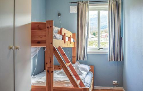 Four-bedroom Holiday Home In Bjoa