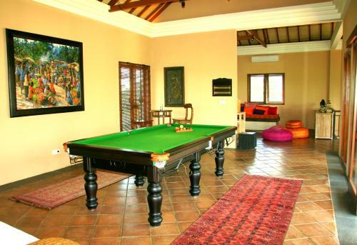 Villa Tembaga