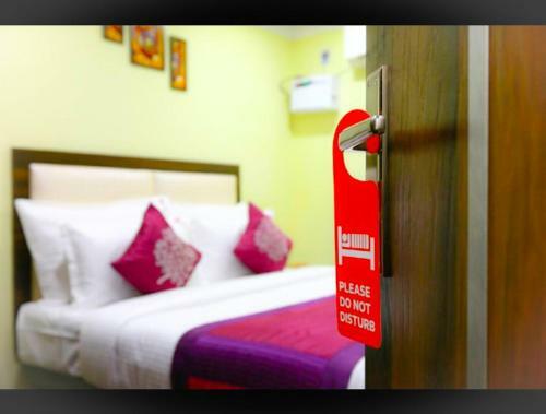 Hotel Neighbour Inn -nanambakkam